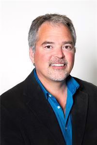Agent photo – Derek Austin