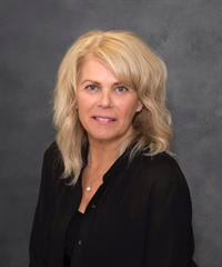 Agent photo – Lynn MacDonald