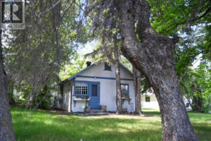Listing photo – 4738 50 Street E, Sylvan Lake