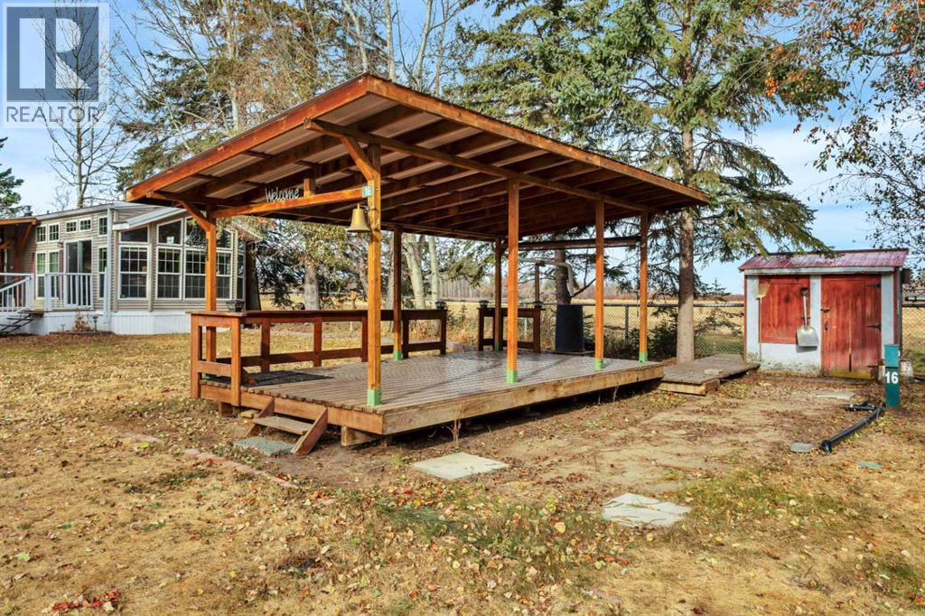 Listing photo – 16, 12040 Township Road 422, Rural Ponoka County