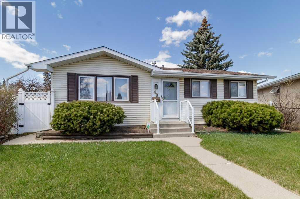 Listing photo – 40 Neal Close, Red Deer