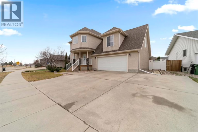 Listing photo – 5809 28 Avenue, Camrose