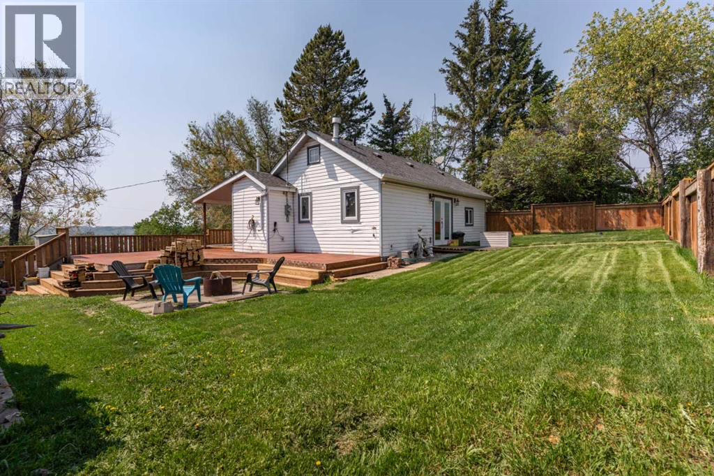 Listing photo – 211 Red Wing Crescent, Tillicum Beach