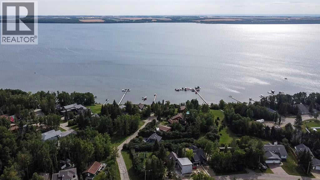 Listing photo – Sunhaven Road, Rural Lacombe County