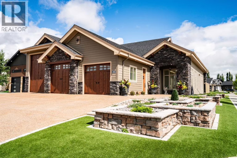 Listing photo – 2903 61 StreetClose, Camrose
