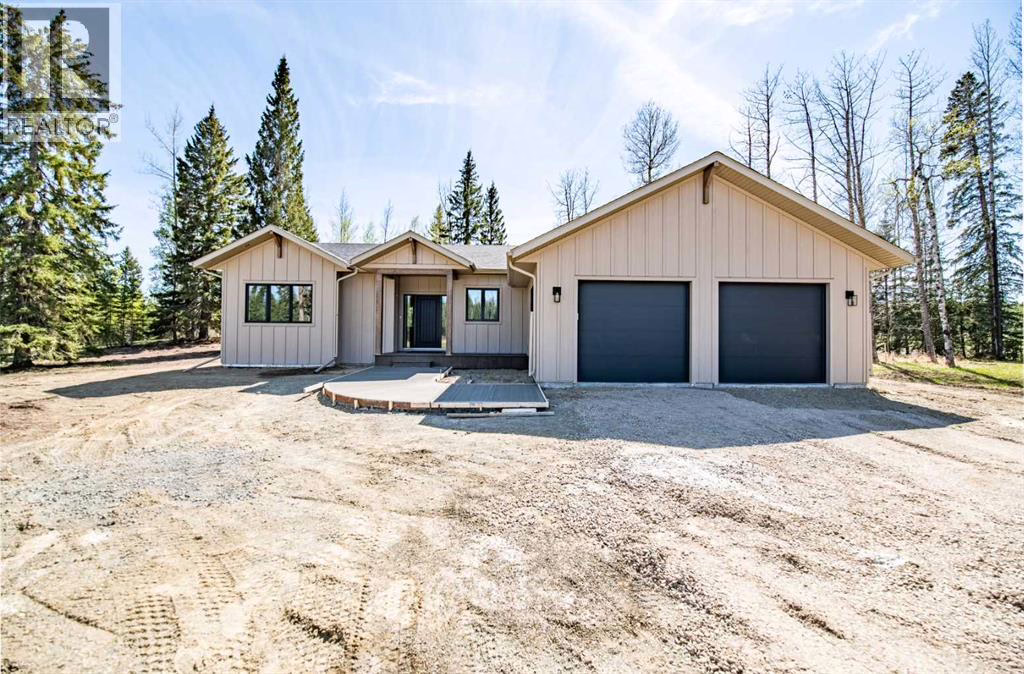 Listing photo – 413 Valley View Close, Rural Clearwater County