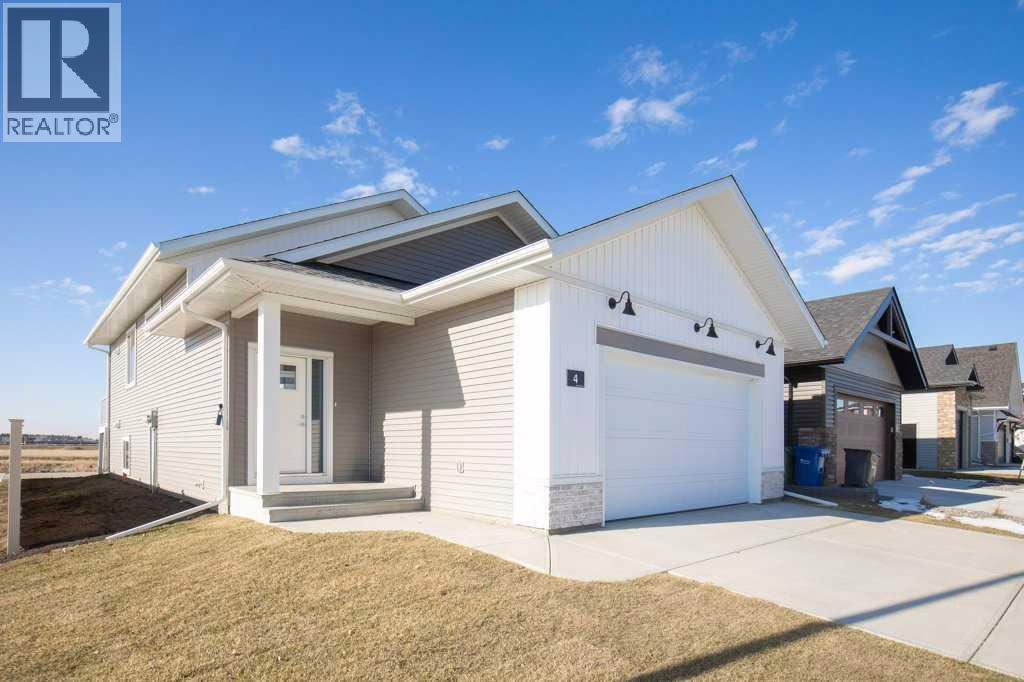Listing photo – 4 Emmett Crescent, Red Deer