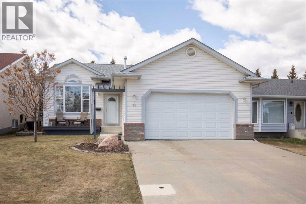 Listing photo – 42 Riviera Drive, Lacombe