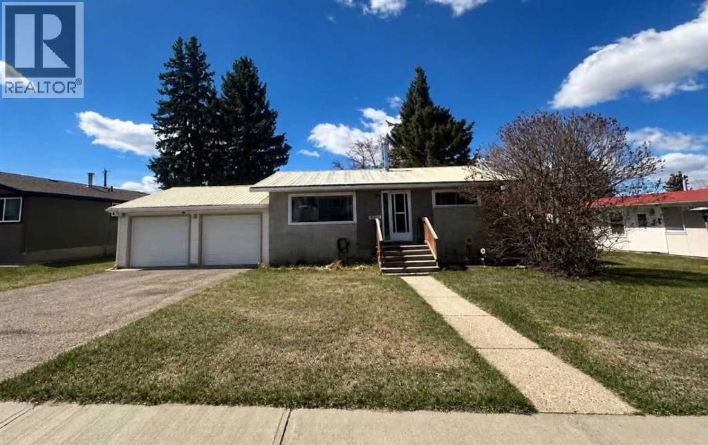 Listing photo – 4410 43 Street, Ponoka