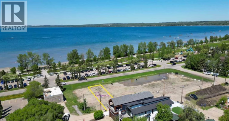 Listing photo – 4217 LAKESHORE Drive, Sylvan Lake