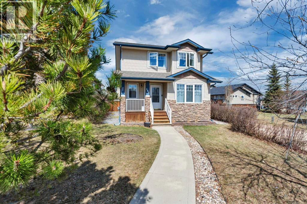 Listing photo – 100 Wade Close, Red Deer