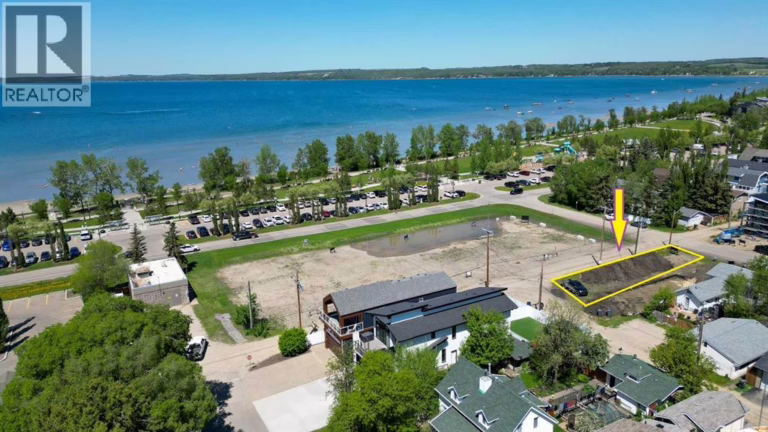 Listing photo – 5020 42 Street, Sylvan Lake