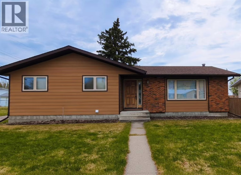 Listing photo – 5411 51 Avenue, Rocky Mountain House