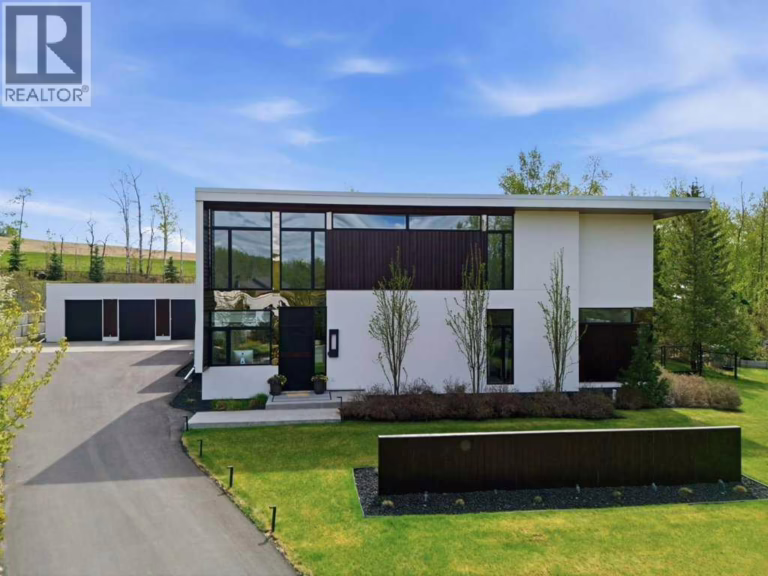 Listing photo – 305 Jarvis Glen Court, Jarvis Bay