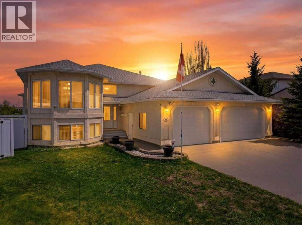 Listing photo – 54 Lord Close, Red Deer