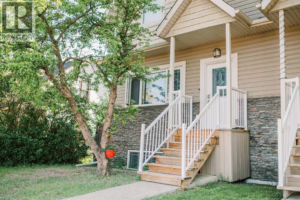 Listing photo – 5007B 46 Street, Stettler