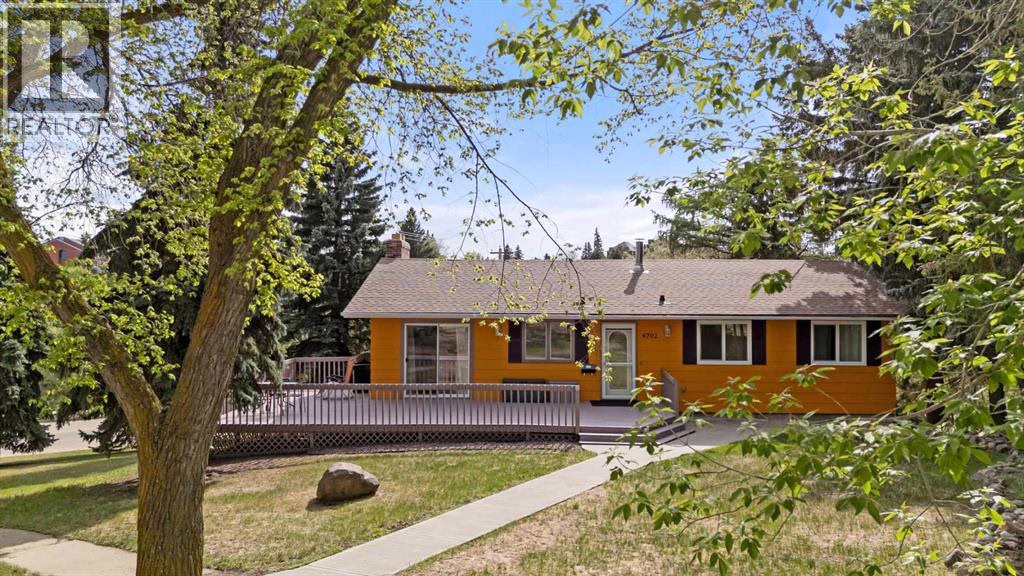 Listing photo – 4702 51 Street, Camrose