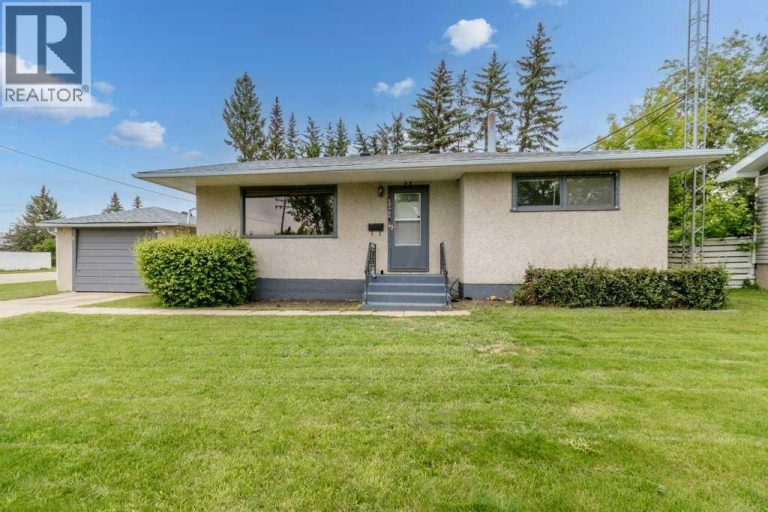4638 50 Avenue, Bentley