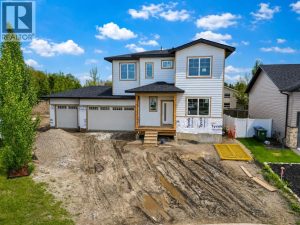 Listing photo – 14 Napoleon Meadows Way, Innisfail