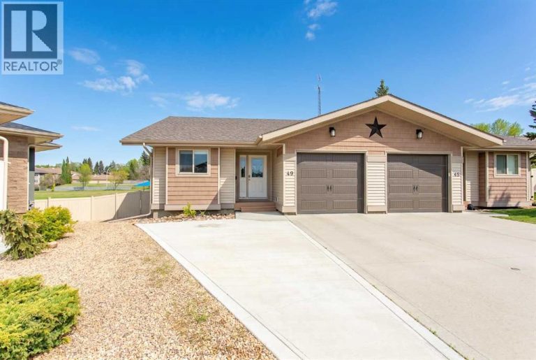 49 Sheep Close, Lacombe