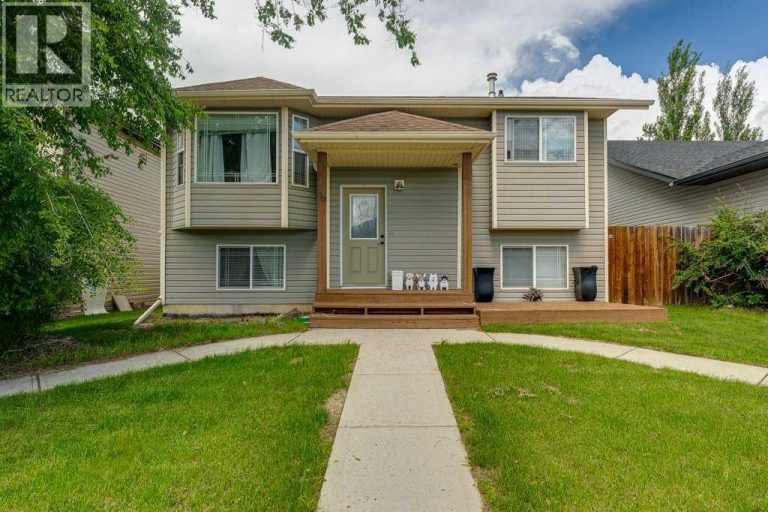 Listing photo – 99 Iverson Close, Red Deer