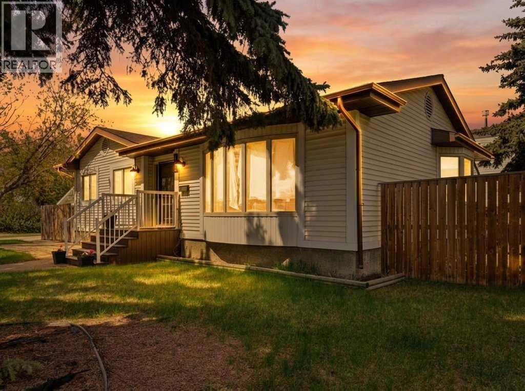 Listing photo – 124 Martin Close, Red Deer