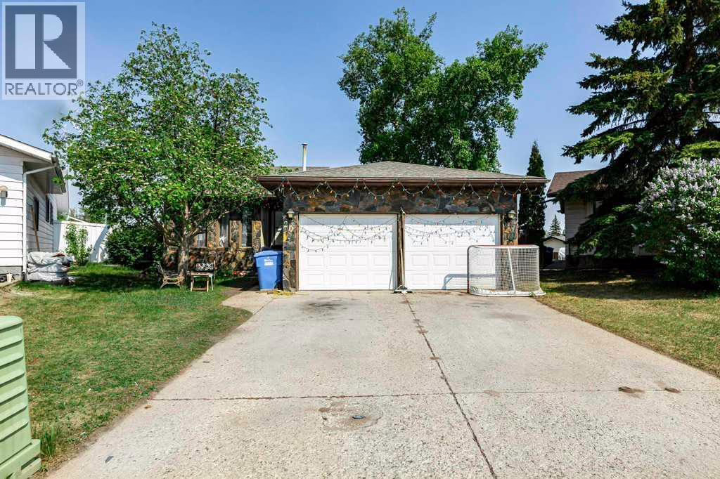 Listing photo – 20 Goard Close, Red Deer