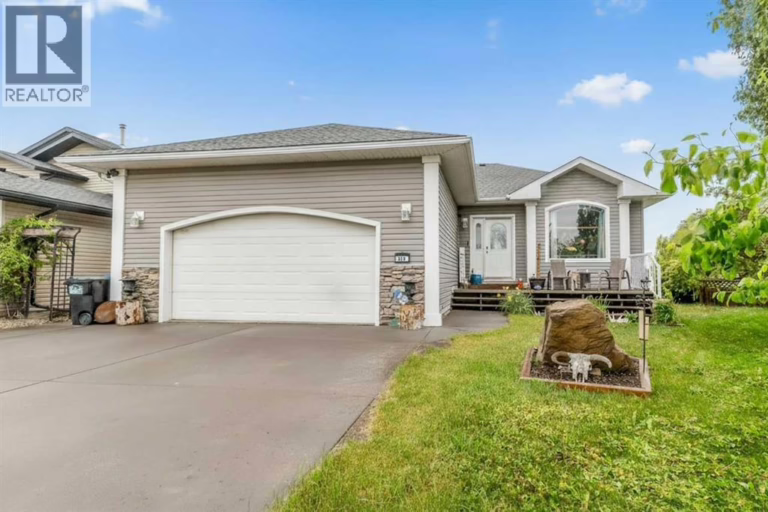 Listing photo – 210 Morris Place, Didsbury