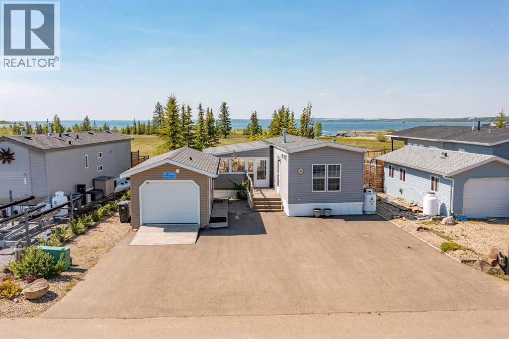 Listing photo – 212, 10046 Township Road 422, Rural Ponoka County
