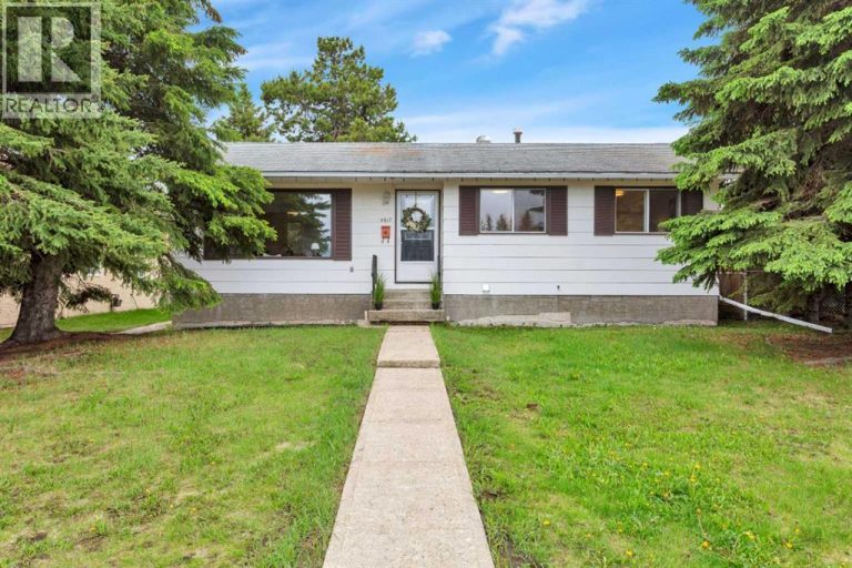 Listing photo – 4617 54 Avenue, Rimbey