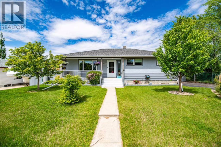 5024 43 Street, Innisfail