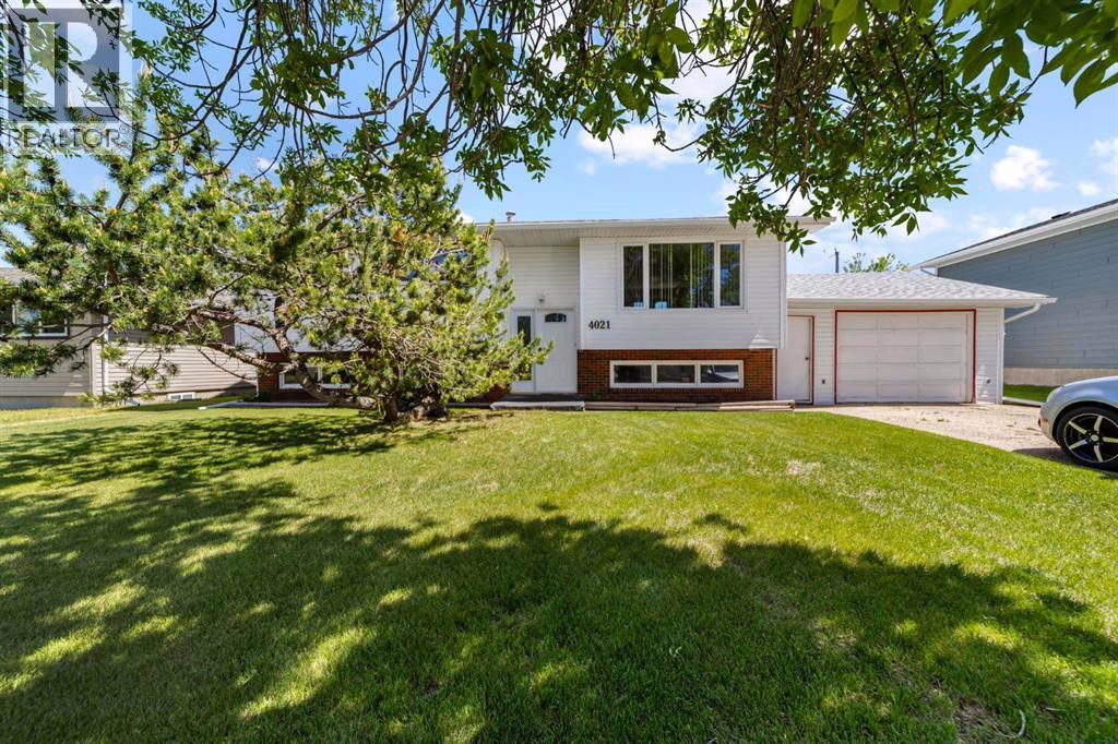 Listing photo – 4021 58 Street, Stettler