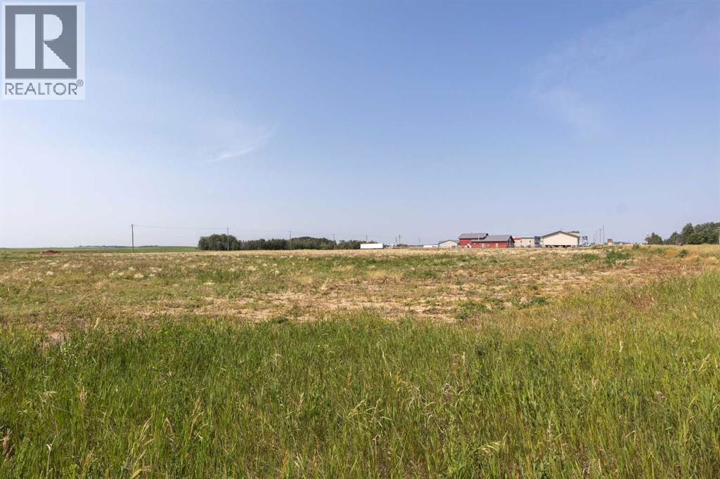 Listing photo – 3702 42 Avenue, Rural Stettler No. 6, County of