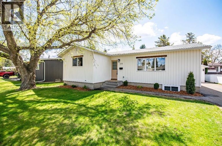 19 Spencer Street, Red Deer