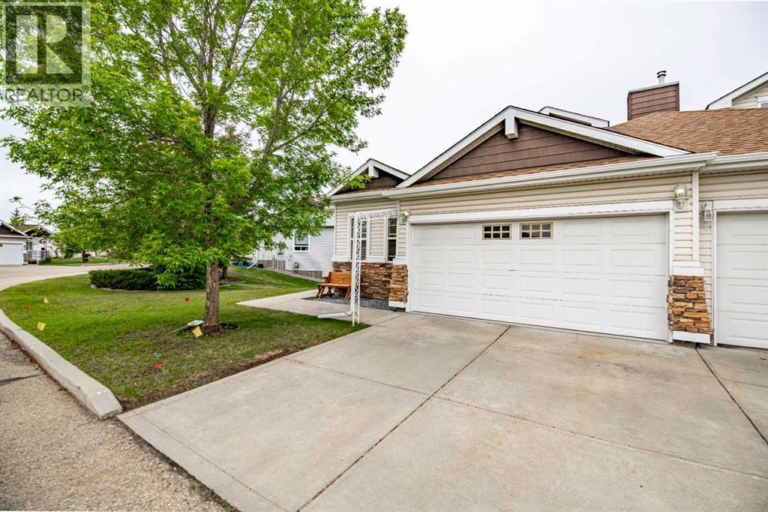 Listing photo – 39 Jenkins Drive, Red Deer