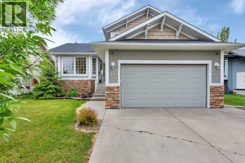 Listing photo – 33 Walker Boulevard, Red Deer