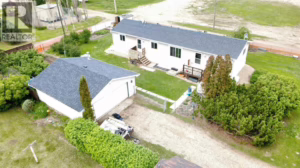 Listing photo – 5016 49 Street, Lougheed
