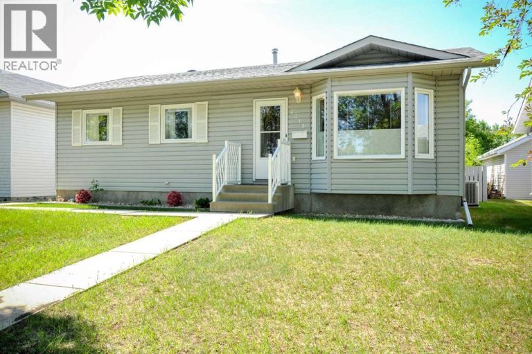 6219 54 Avenue, Camrose