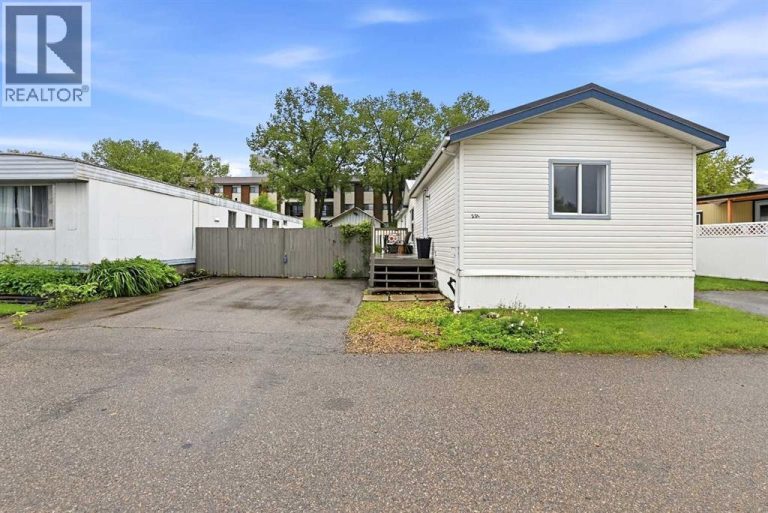 Listing photo – 221, 5029 34 Street, Red Deer