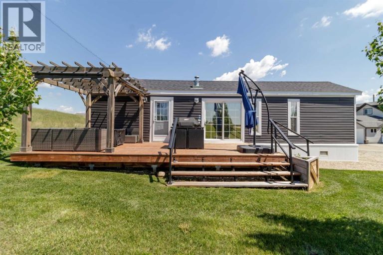 Listing photo – 6091, 25054 South Pine, Rural Red Deer County