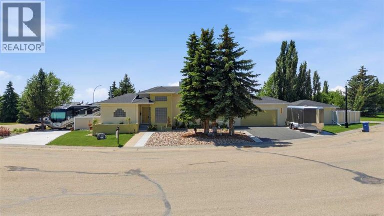 Listing photo – 6001 47 Street, Innisfail