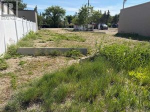 Listing photo – 5039 50 Street, Sylvan Lake