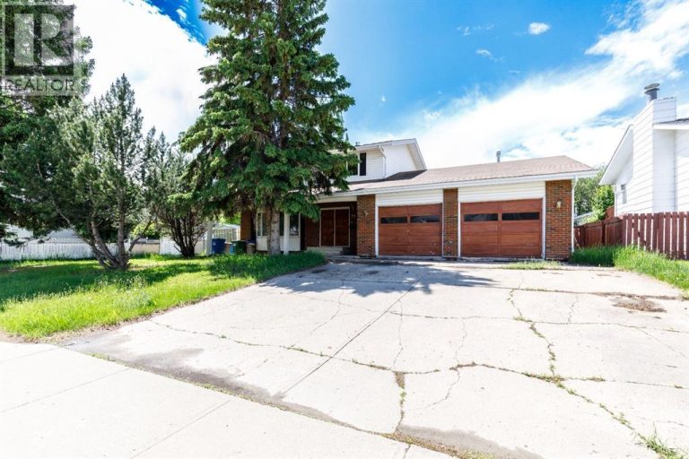 36 Asmundsen Avenue, Red Deer