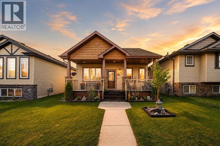 48 Vickers Close, Red Deer