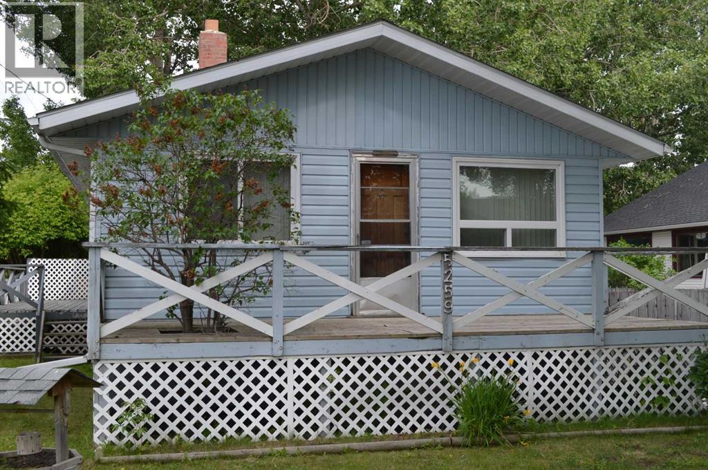 Listing photo – 5259 51 Street, Lacombe