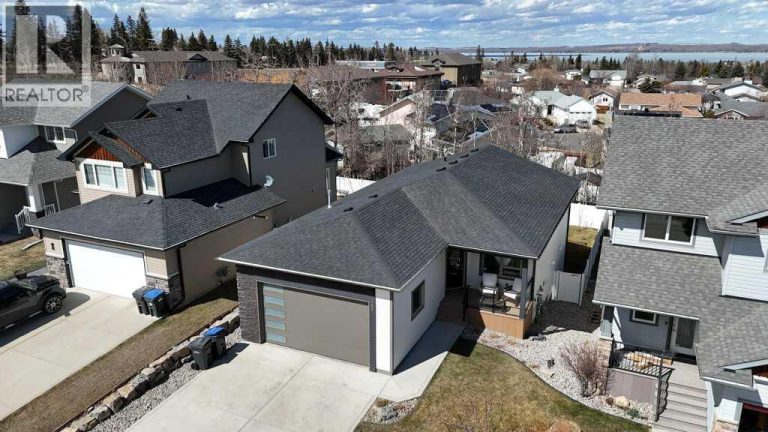 23 Cole Way, Sylvan Lake