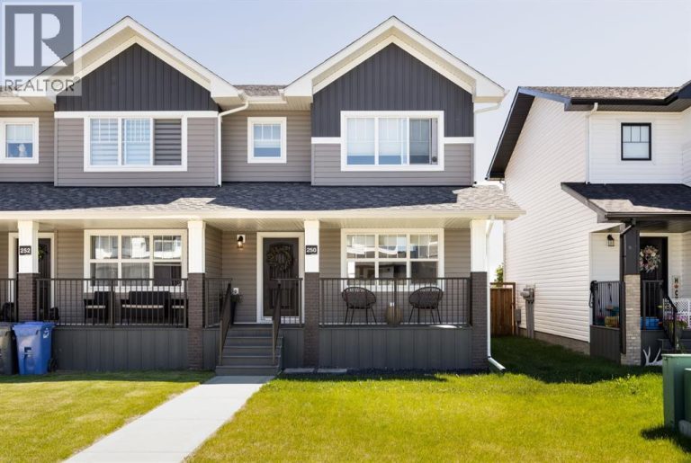 250 Halifax Close, Penhold