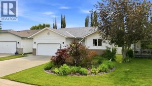 Listing photo – 19 Excell Street, Red Deer