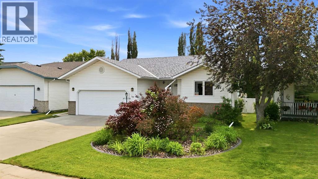 Listing photo – 19 Excell Street, Red Deer