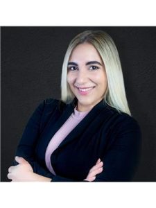 Agent photo – Kirsten Bernal